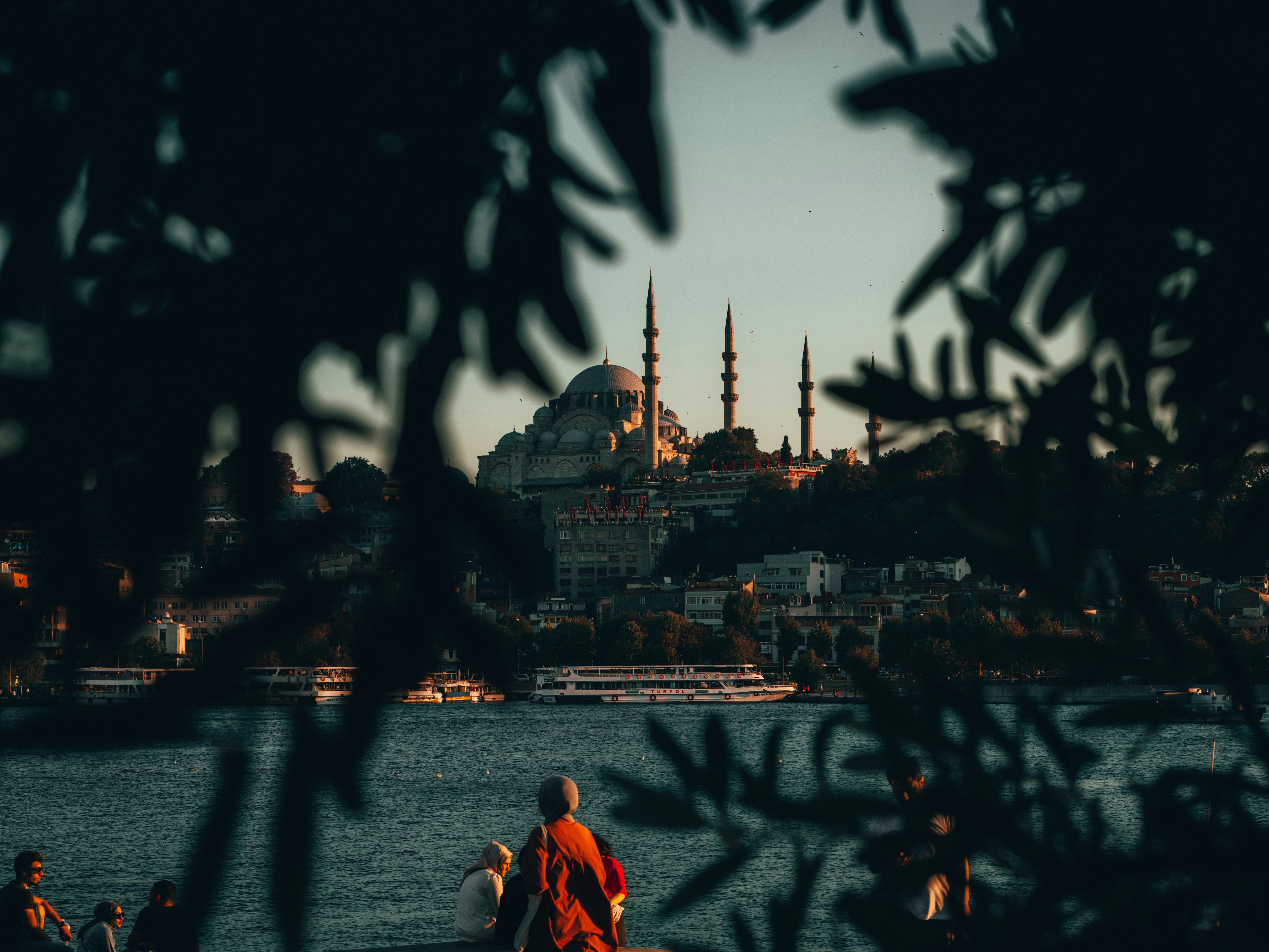 Mimar Sinan: Gaya Kepemimpinan Sang Maestro di Balik 300+ Proyek Ottoman