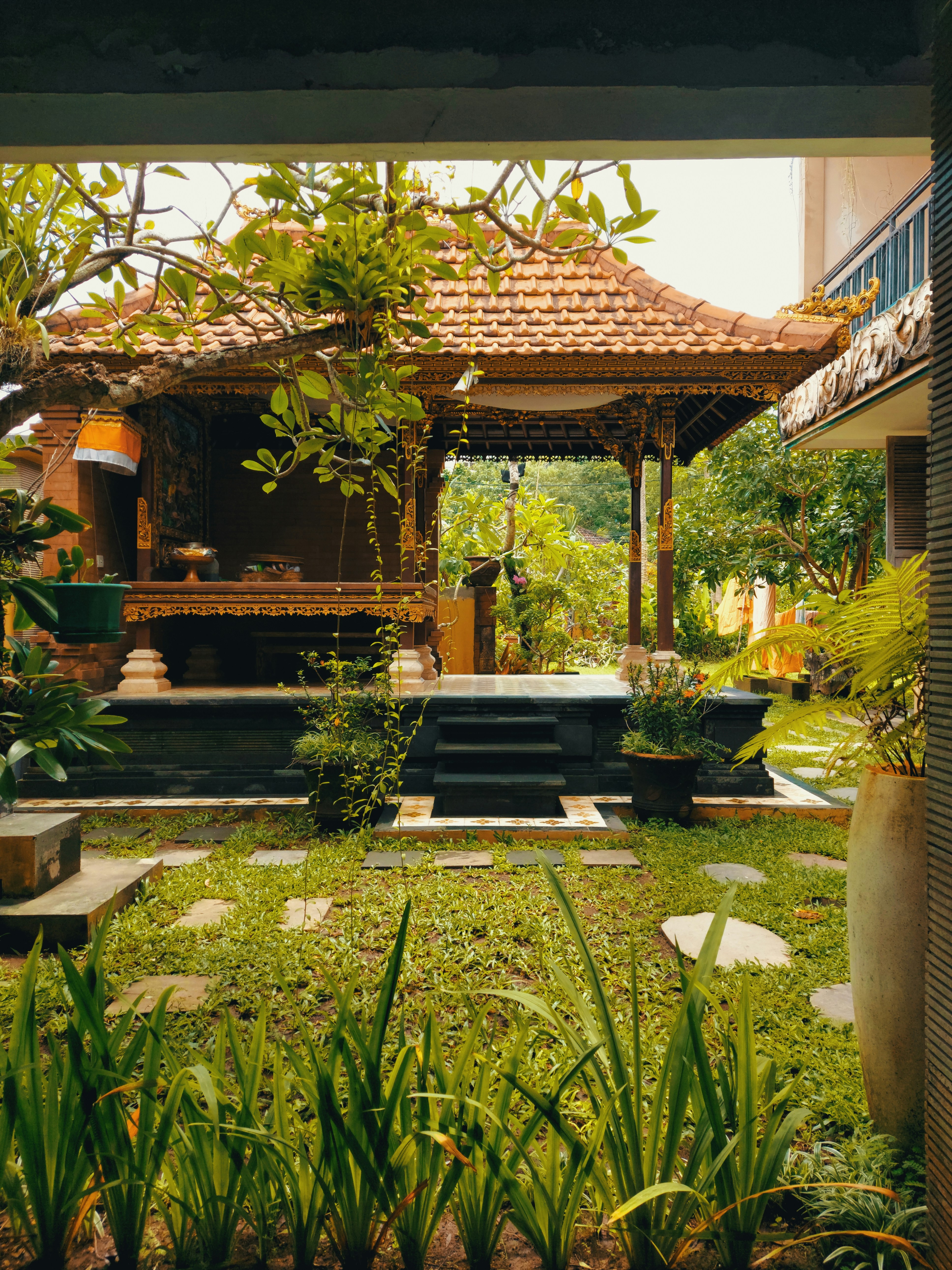 Arsitektur Tropis Modern: Desain Hunian Sehat untuk Iklim Indonesia